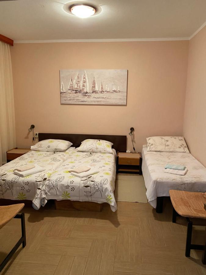 Apartment Mare Krk Milohnici Екстериор снимка